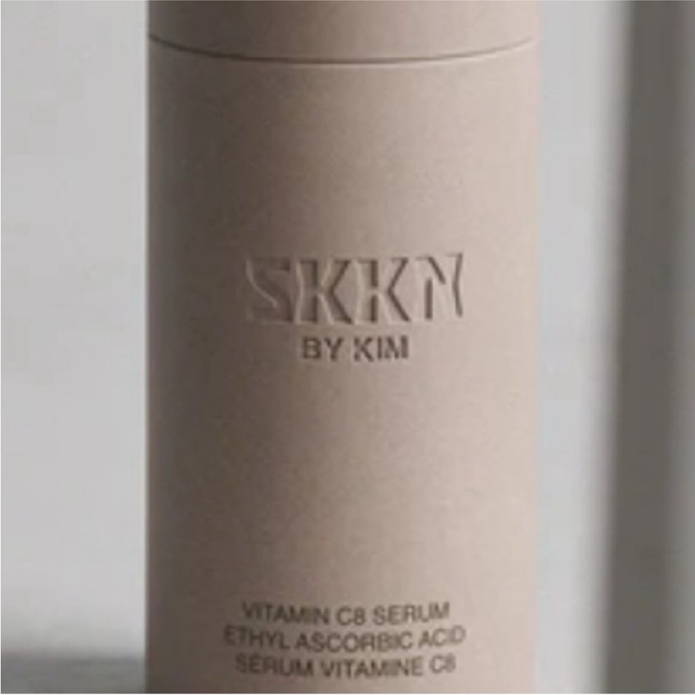 SKKN by Kim Vitamin C8 Serum - Picture 2 of 7